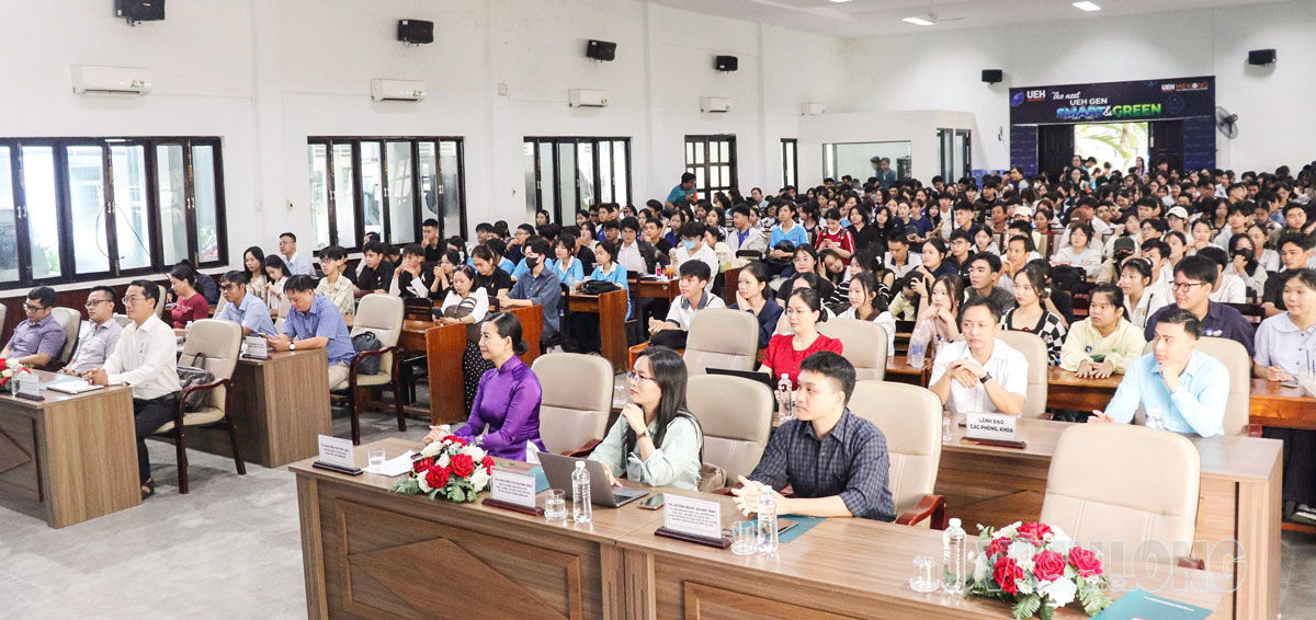 Hơn 1.000 học sinh trải nghiệm đại học: Lợi ích và cách tham gia