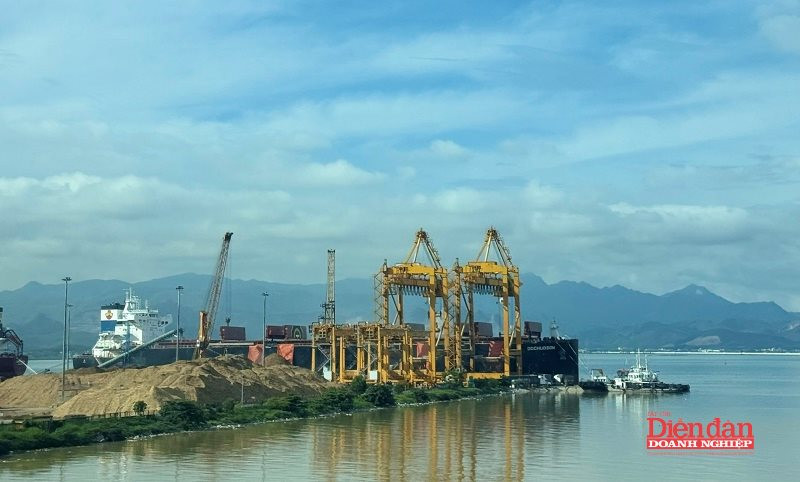 Quảng Ninh dịch chuyển FDI công nghệ cao dựa trên lợi thế cảng biển