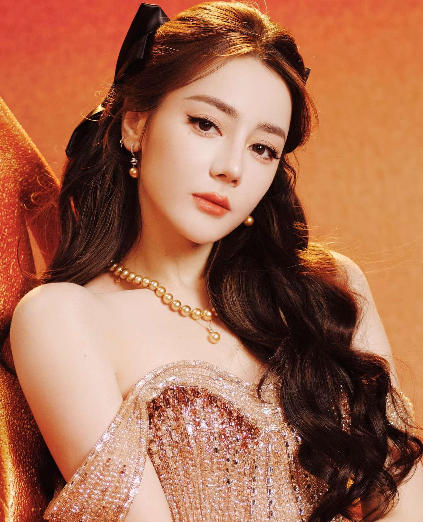 Lưu Diệc Phi Vs Địch Lệ Nhiệt Ba: Cuộc So Sánh Không Hồi Kết
