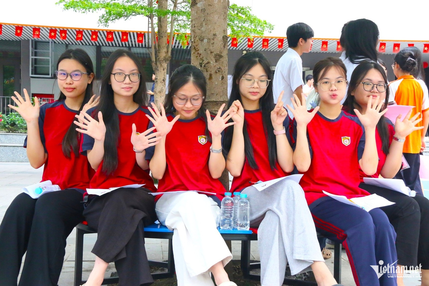 Xét tuyển đại học chính thức bắt đầu: Làm gì để không bị từ chối?