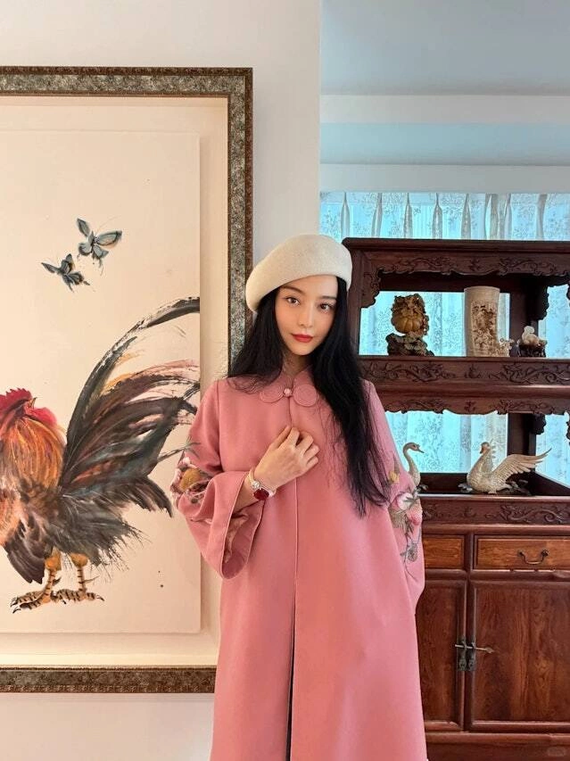 Phạm Băng Băng gây tranh cãi tại Tuần lễ Haute Couture Paris