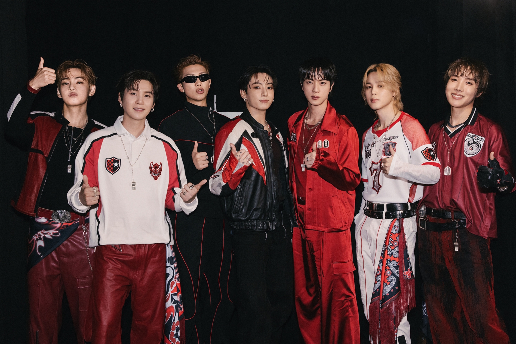BTS ‘Arirang’ vượt 4 tỷ lượt stream: cú lật kèo kỷ lục trước Taylor Swift