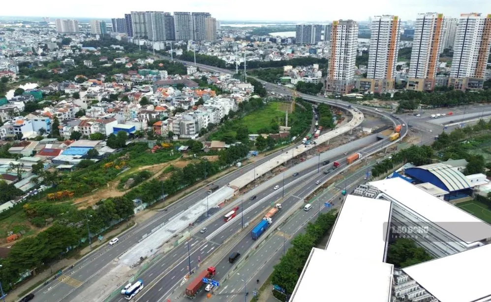 Sân bay Long Thành sắp mở, hạ tầng kết nối vẫn ì ạch