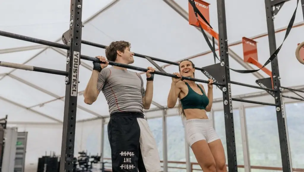 Pull-Up Form Mistakes That Limit Your Upper Body Pulling Strength