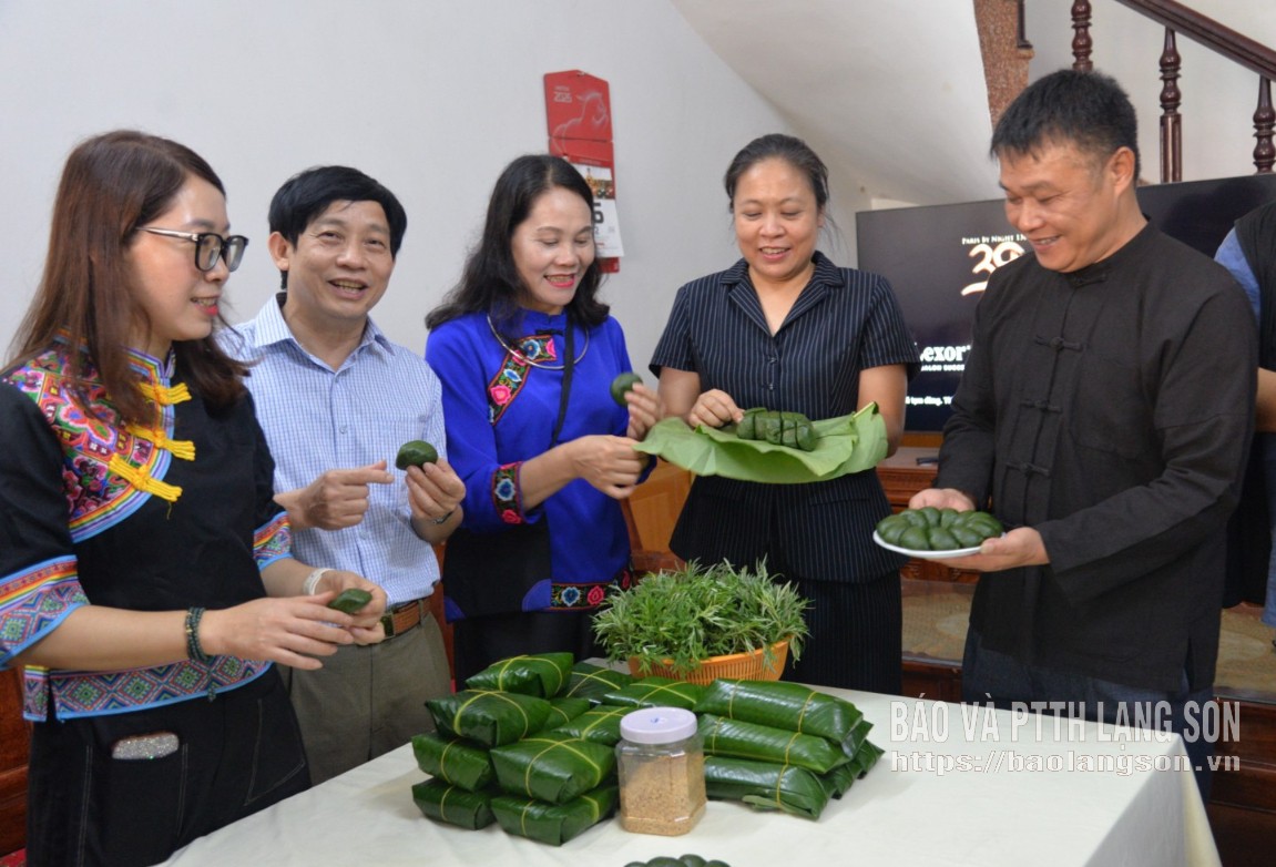 Trải nghiệm làm bánh ngải ở Mai Pha: khi du lịch ẩm thực gắn với di sản