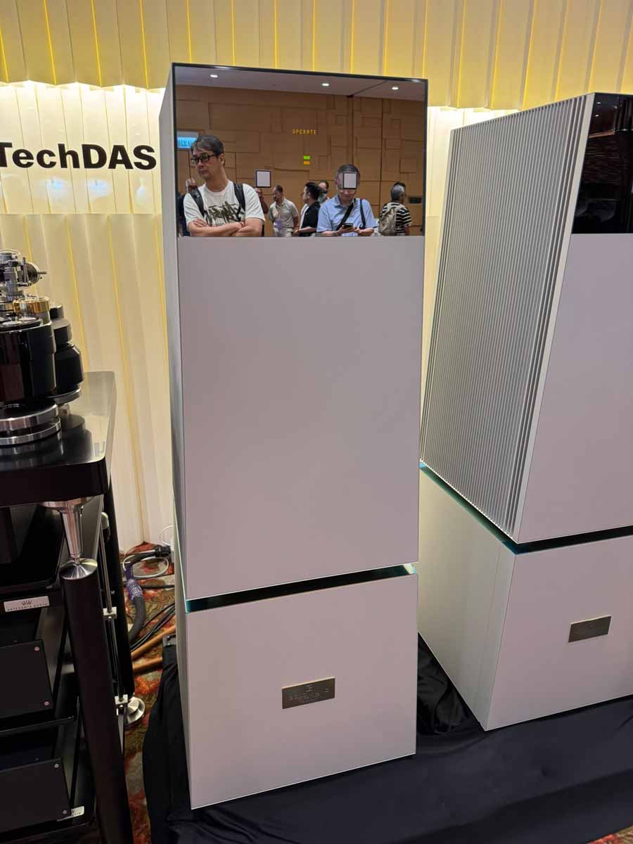 Flagship Integrated Amplifiers Rewrite the Audiophile Rulebook