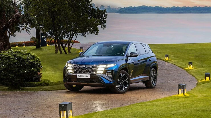 Hyundai Tucson: Thiết kế Sensuous Sportiness, màn hình cong đôi và SmartSense có đáng tiền?
