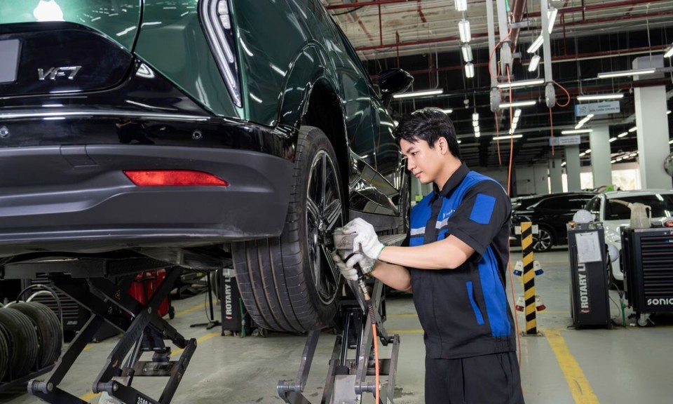 Bảo dưỡng xe điện VinFast chỉ vài trăm nghìn: Lợi thế rõ ràng trước xe xăng