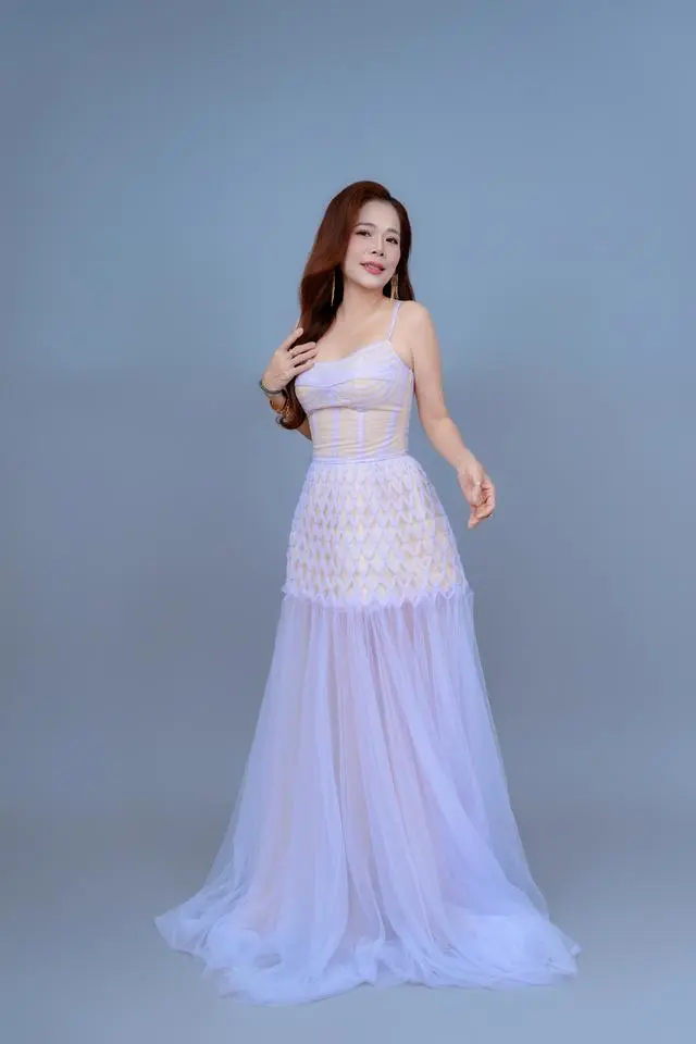 Mỹ Lệ trở lại showbiz: Khi một nghệ sĩ dám tự cho mình nghỉ