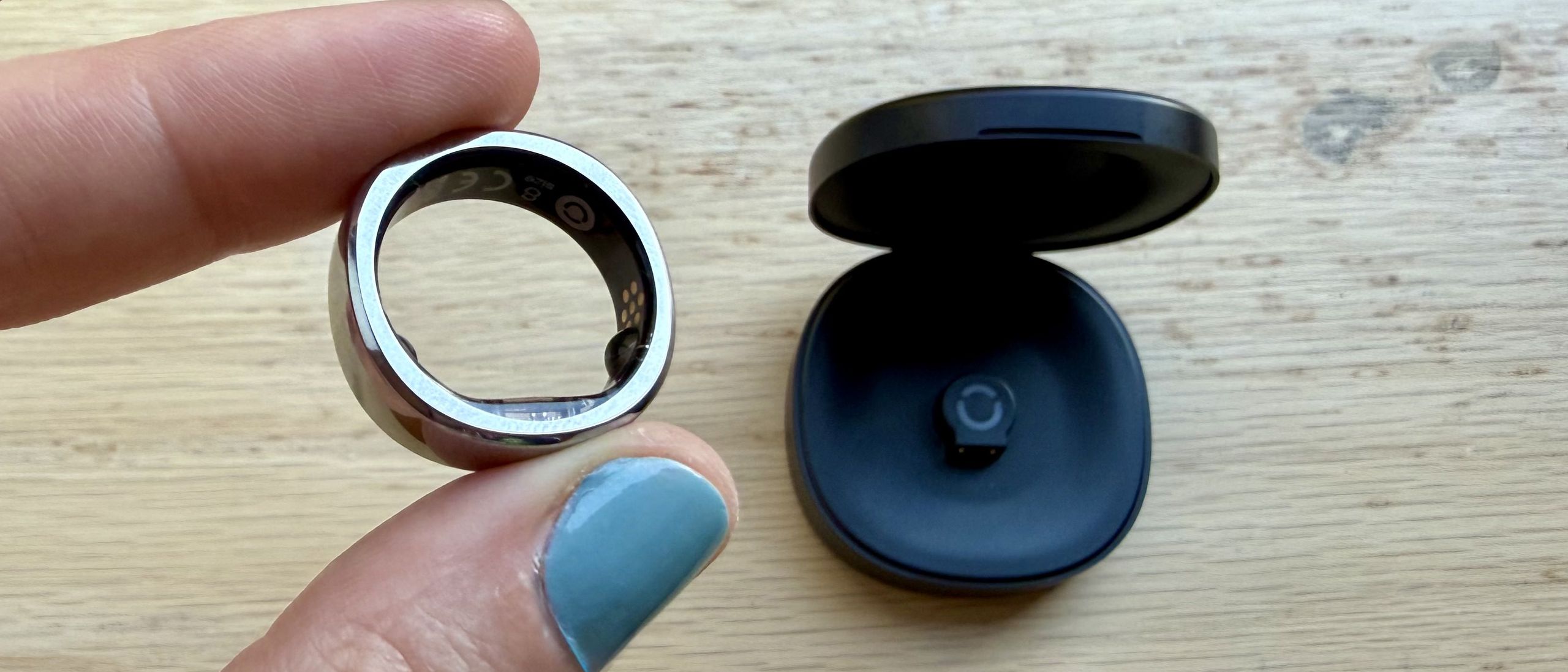 Garmin Cirqa vs Oura Ring 5: Nhẫn thông minh không màn hình nào đáng tiền hơn?