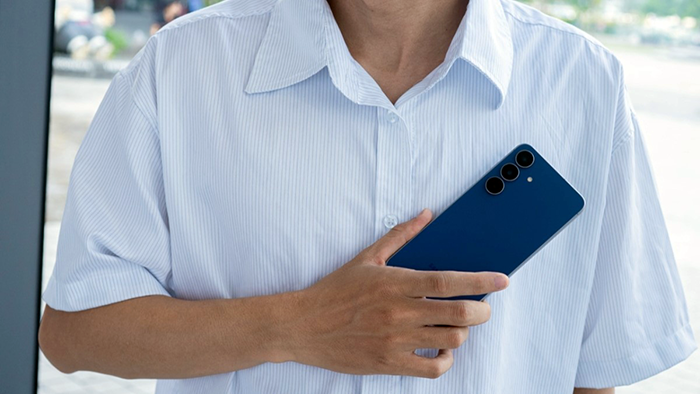 Galaxy S25 FE giá 13 triệu: lựa chọn khôn ngoan hơn flagship đắt tiền