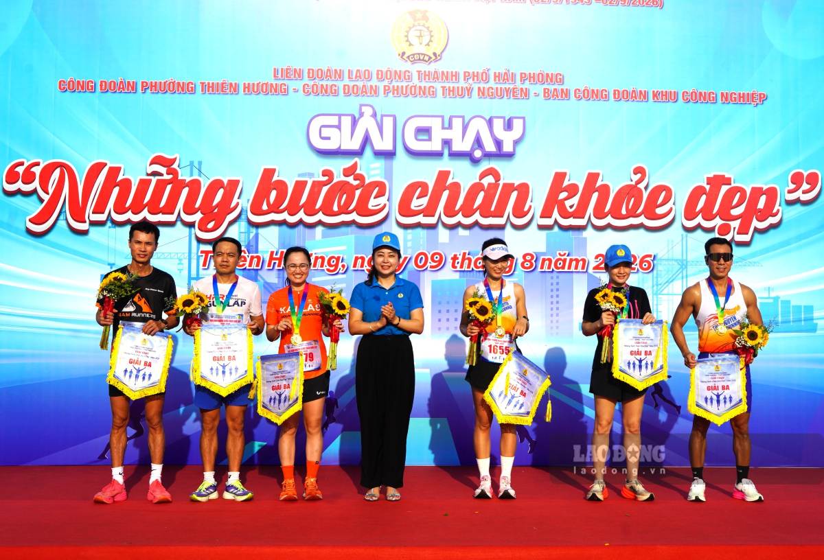 Giải chạy Hải Phòng: Từ khu phố tới khu công nghiệp, chạy bộ cộng đồng bùng nổ