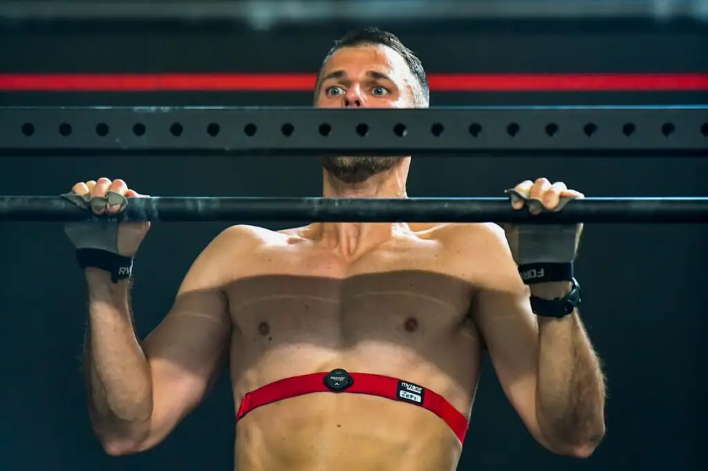 Pull-Up Form Mistakes That Limit Your Upper Body Pulling Strength