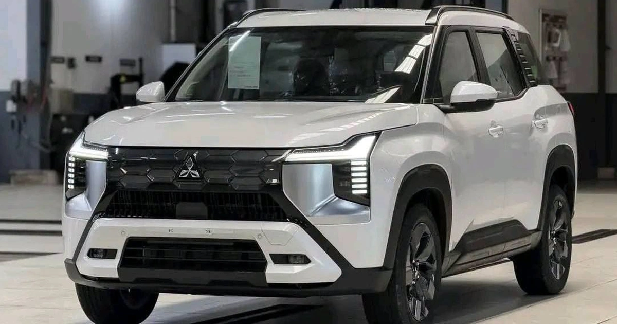 Mitsubishi Destinator và Xforce giảm giá kỷ lục: có nên xuống tiền?