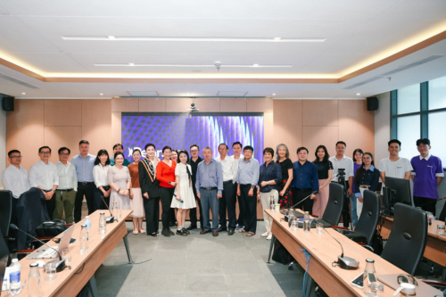 UEH bắt tay Pearson: AI bước vào gần 2.000 lớp học đại học