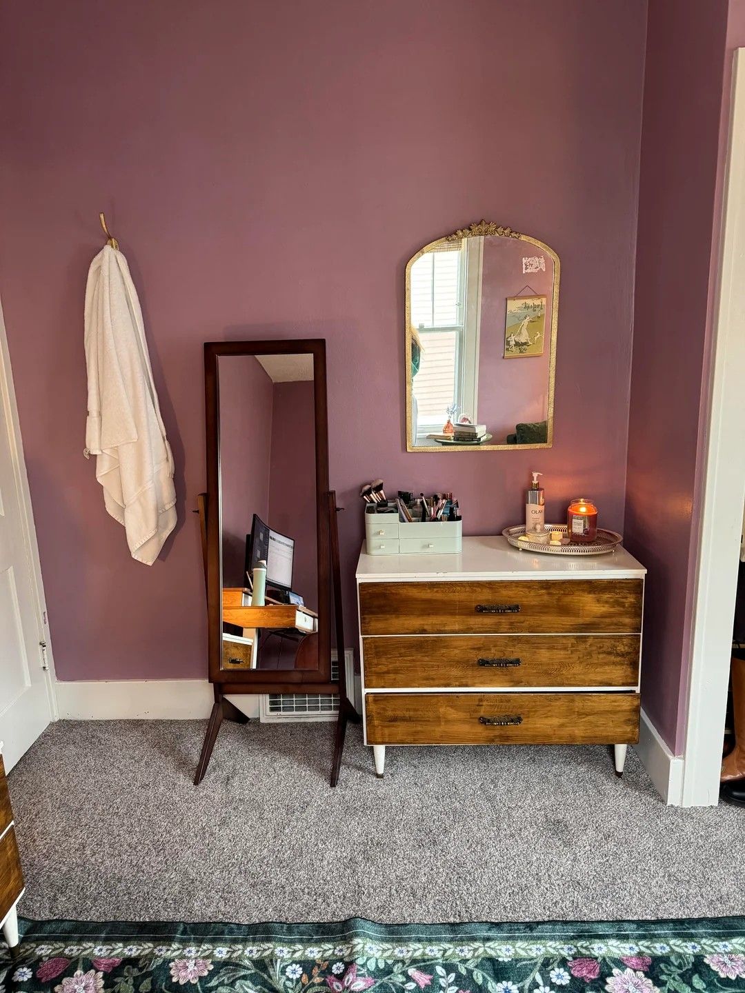 How Paint and Refinishing Turn Tired Rooms Into Standout Spaces