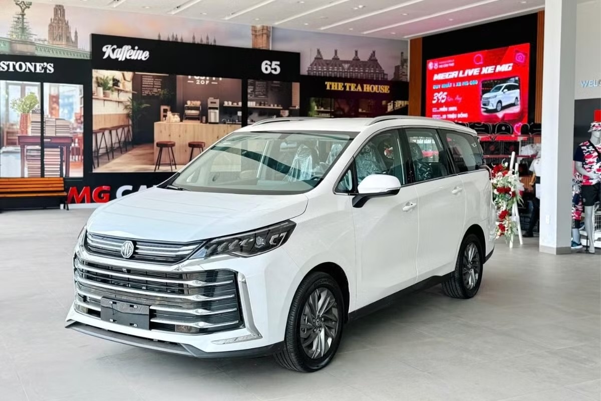 MPV 7 chỗ dưới 400 triệu: Thời điểm vàng để mua xe gia đình