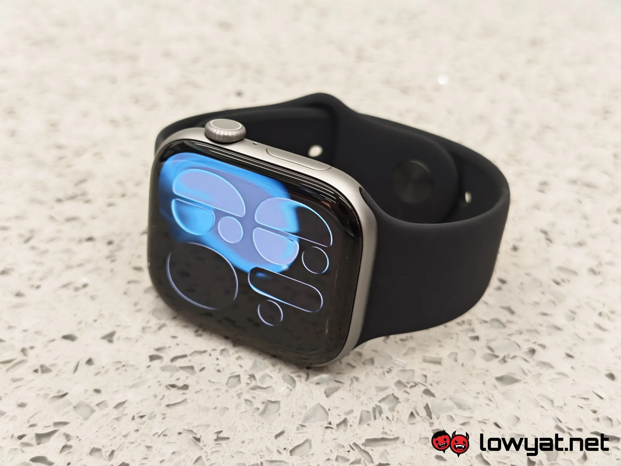 Apple’s Screen-Free Watch Bet Could Rewrite Wearable Design