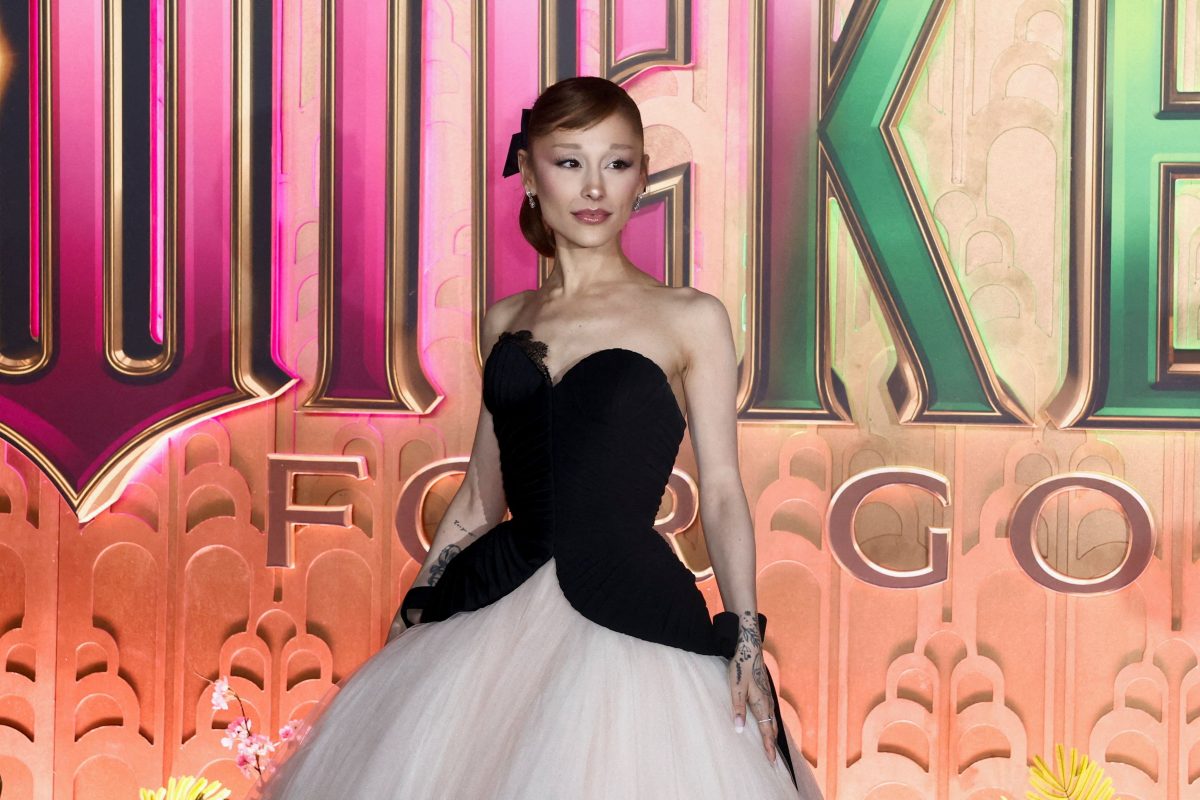 How Online Body Shaming Is Pushing Pop Stars Back Into Privacy