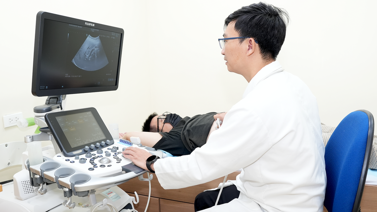 4 thói quen buổi sáng âm thầm phá hủy gan còn nguy hiểm hơn uống rượu