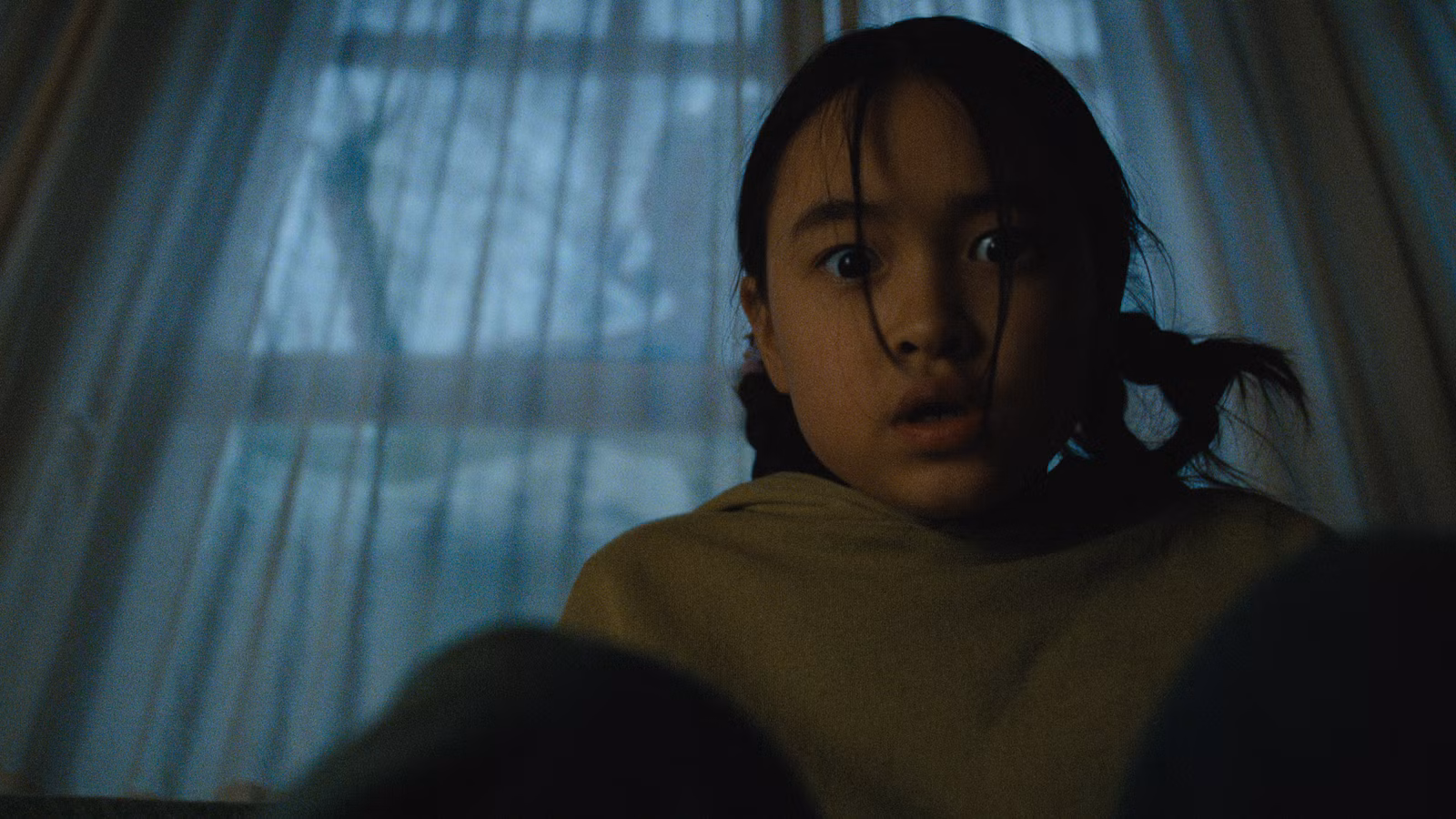 The Last House trên Netflix: Sci-fi thriller tham vọng nhưng lạc lối