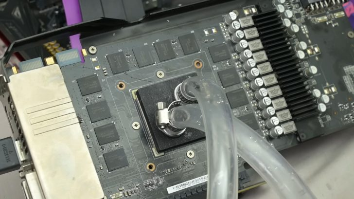 Modder hạ nhiệt GPU xuống 28°C với tản nước direct die táo bạo