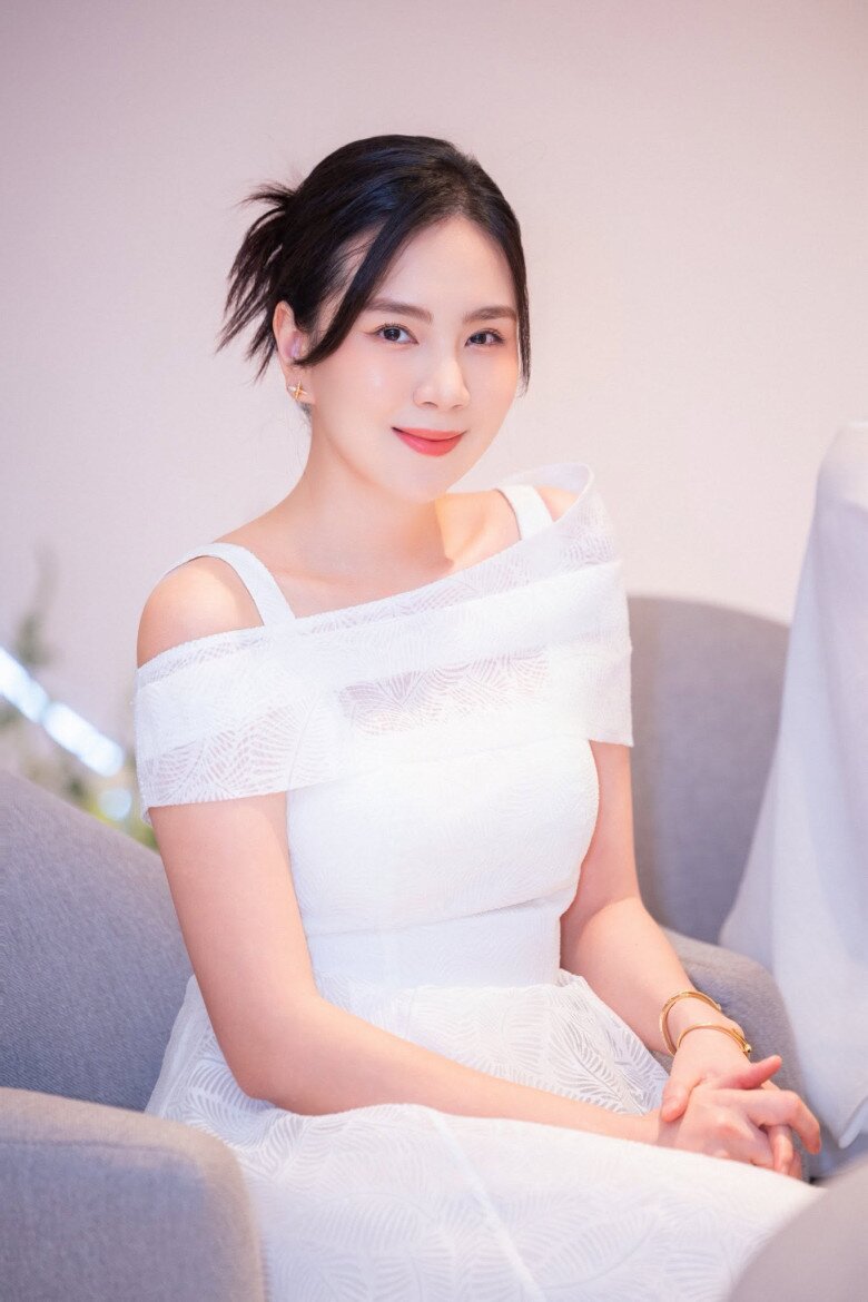 Từ tự ti đến tự tin: Hành trình giảm cân ngoạn mục của sao và người thường