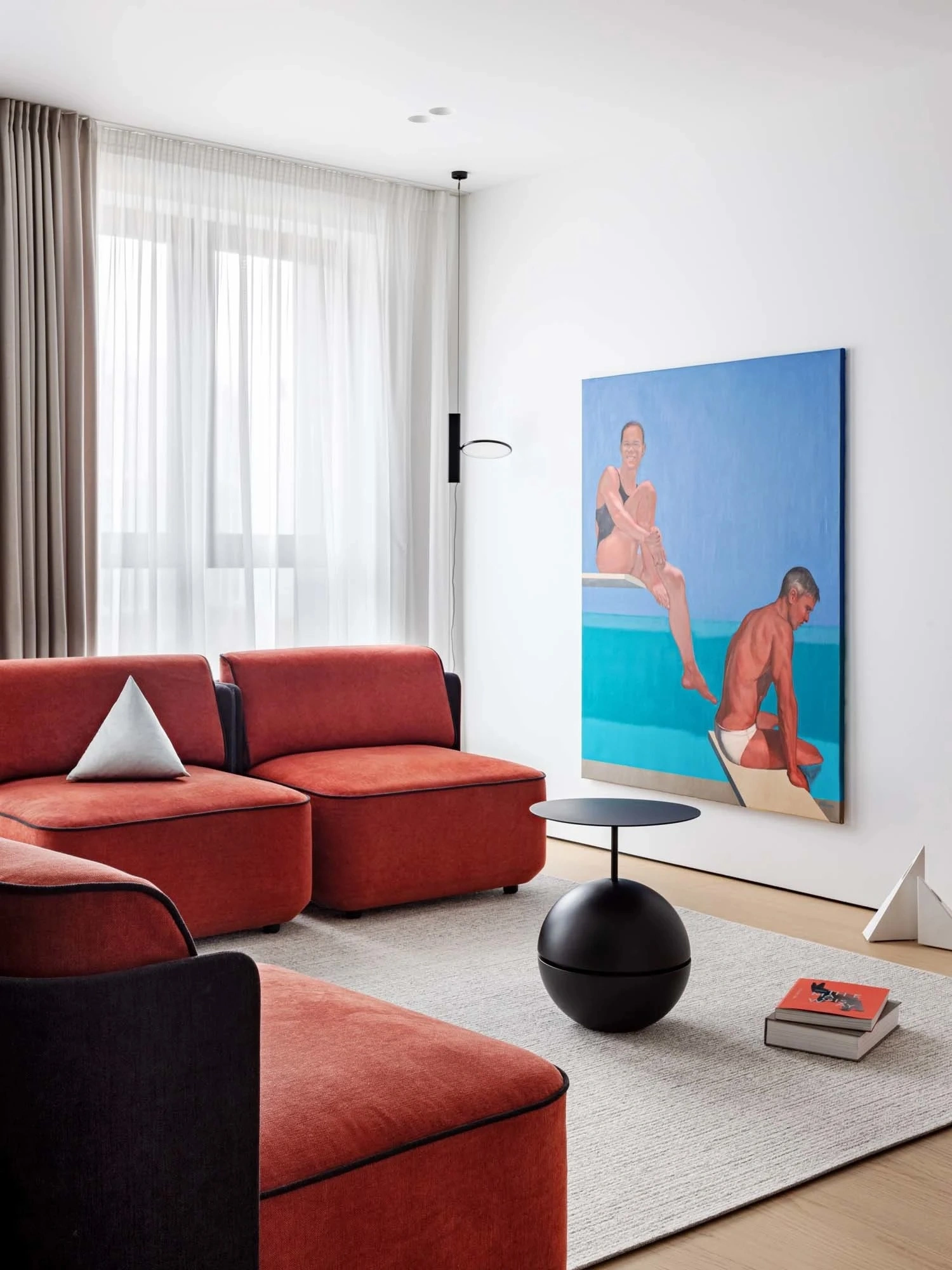 How Bold Color Blocking Expands the Feel of Tiny Apartments