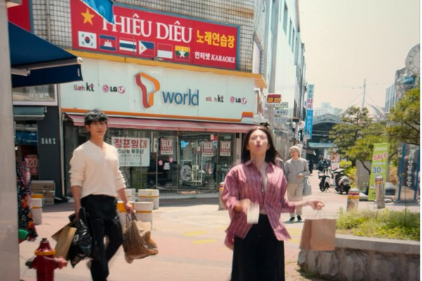 Vì sao rom-com mới của Jung Hae-in thống trị Netflix Hàn?