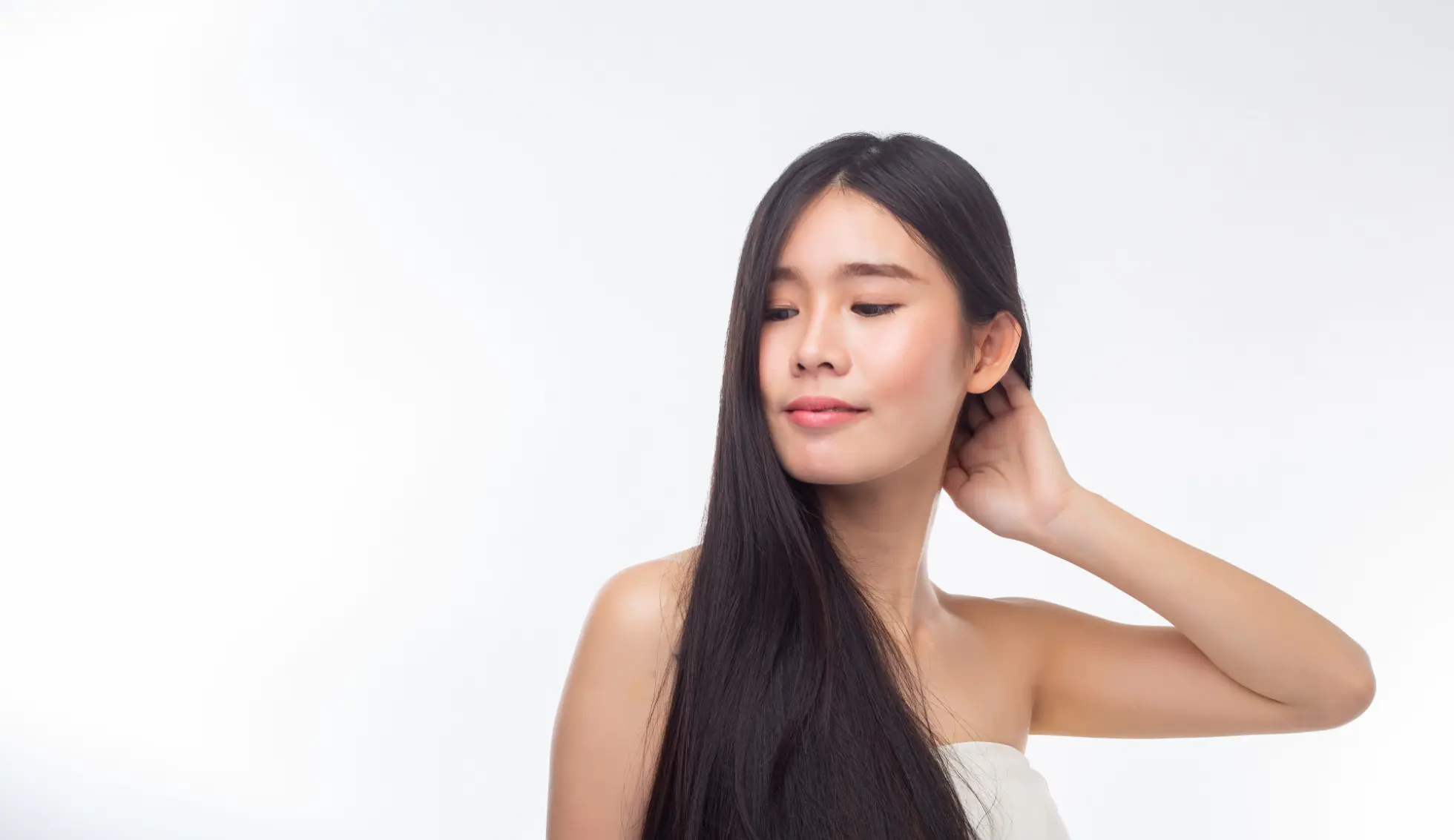 Flat Hair vs Real Thinning: Why Your Thickening Products Miss the Point