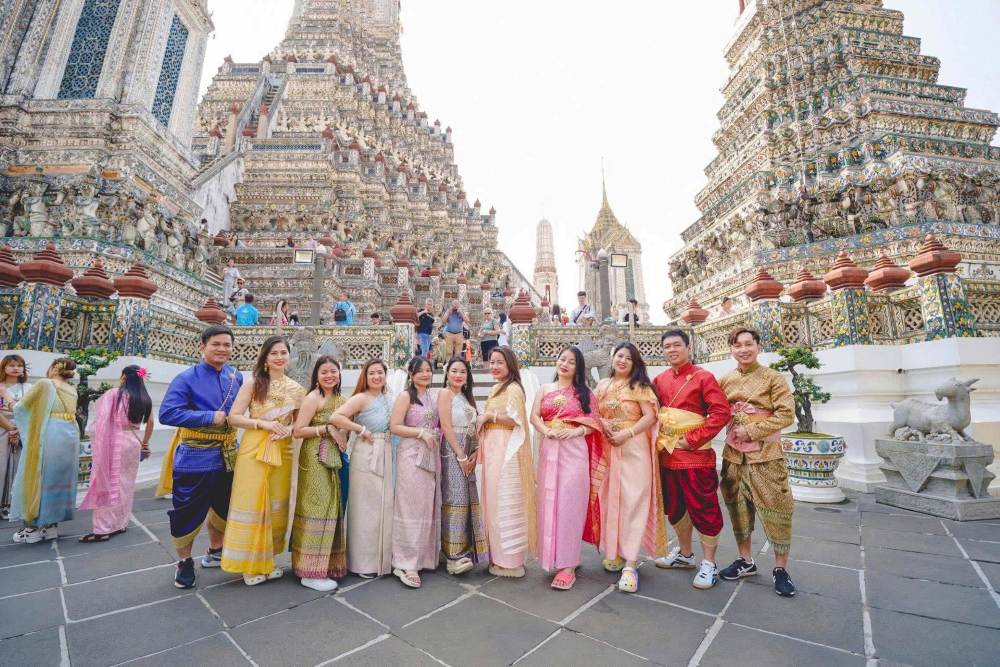 Tour lễ 2.9 kín chỗ nhanh: Đặt giờ chót thế nào cho khôn ngoan?