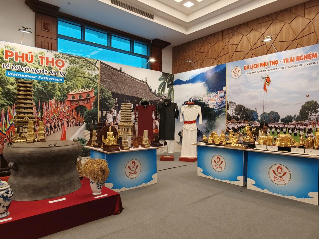 Nửa thế kỷ quan hệ Việt Nam - Thái Lan: từ ngoại giao tới kết nối cộng đồng