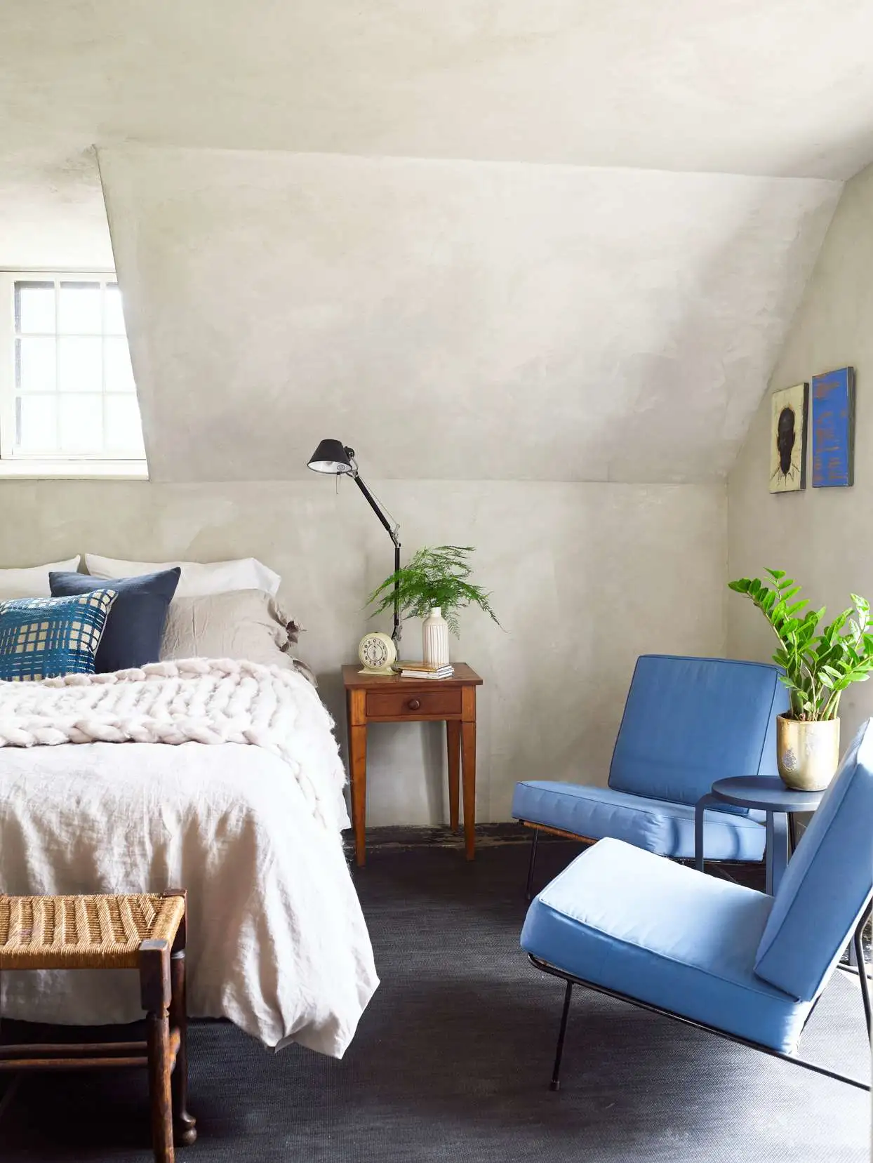 Color Drenching and Textured Walls: Paint Tricks With Big Impact
