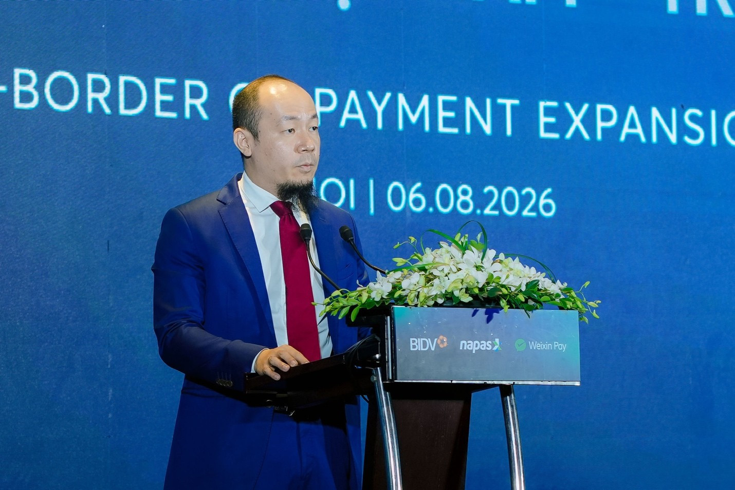 VietQR và VietQRGlobal: Tấm vé số hóa cho chủ cửa hàng Việt