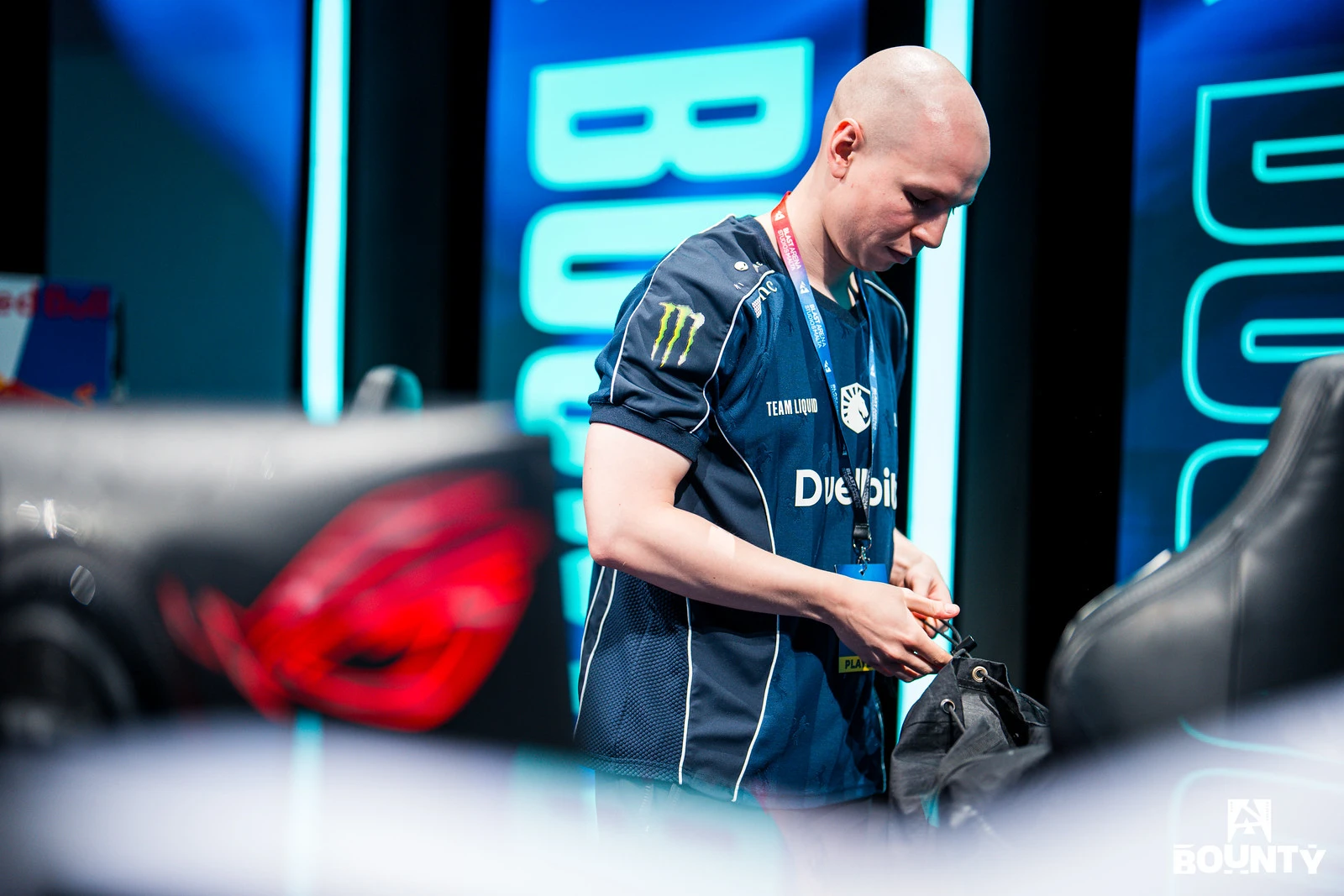 Những cú sốc tại vòng loại Esports World Cup: Liquid rơi tự do, 100 Thieves thăng hoa