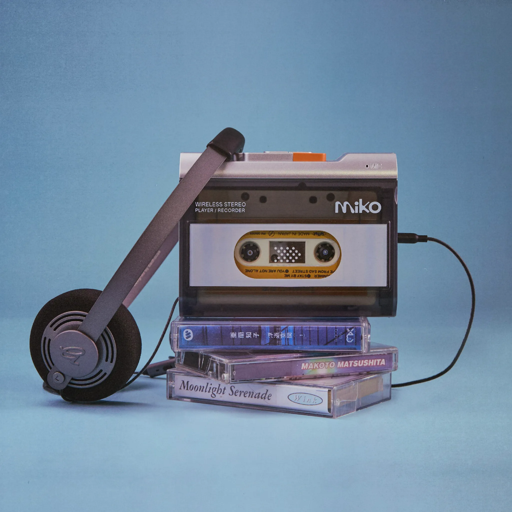 Tai nghe có dây quay lại: Gadhouse Wesley và lối sống audio analog