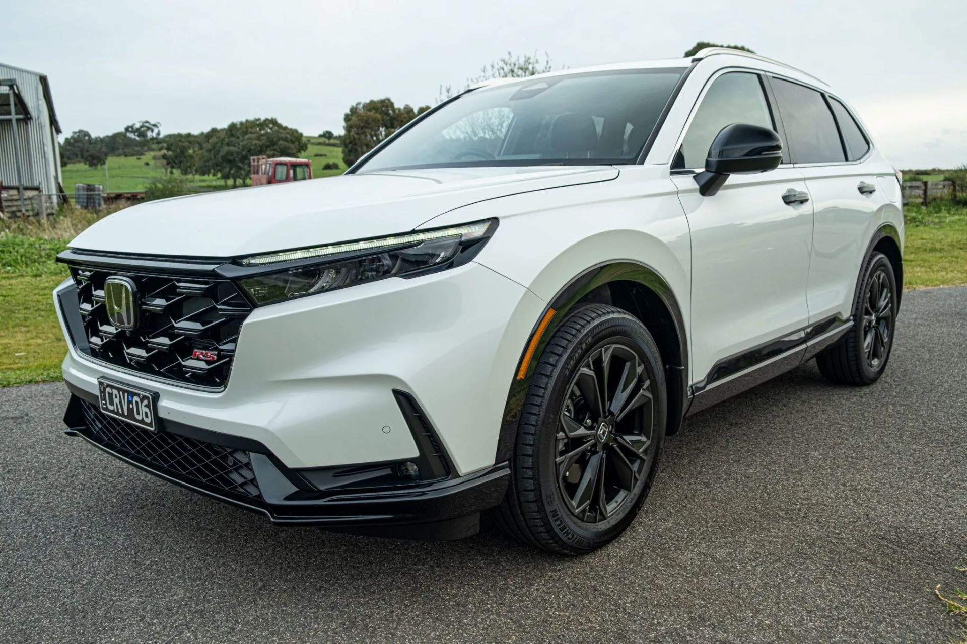 Honda CR-V e:HEV, Corolla Cross hay Mazda CX-30: nên chọn SUV hybrid nào?