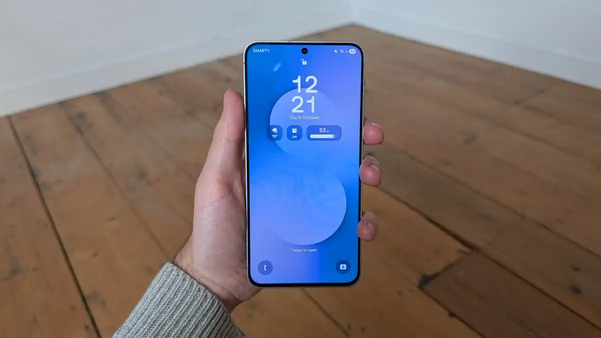 Samsung Galaxy S25 FE Deal: Budget Flagship Phone Hits Record Low