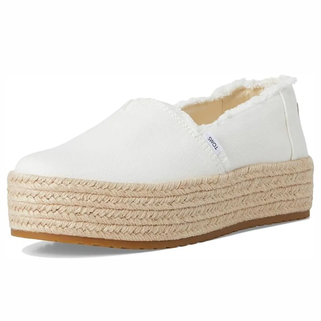 Flat Shoes Are the Ultimate Casual Styling Secret