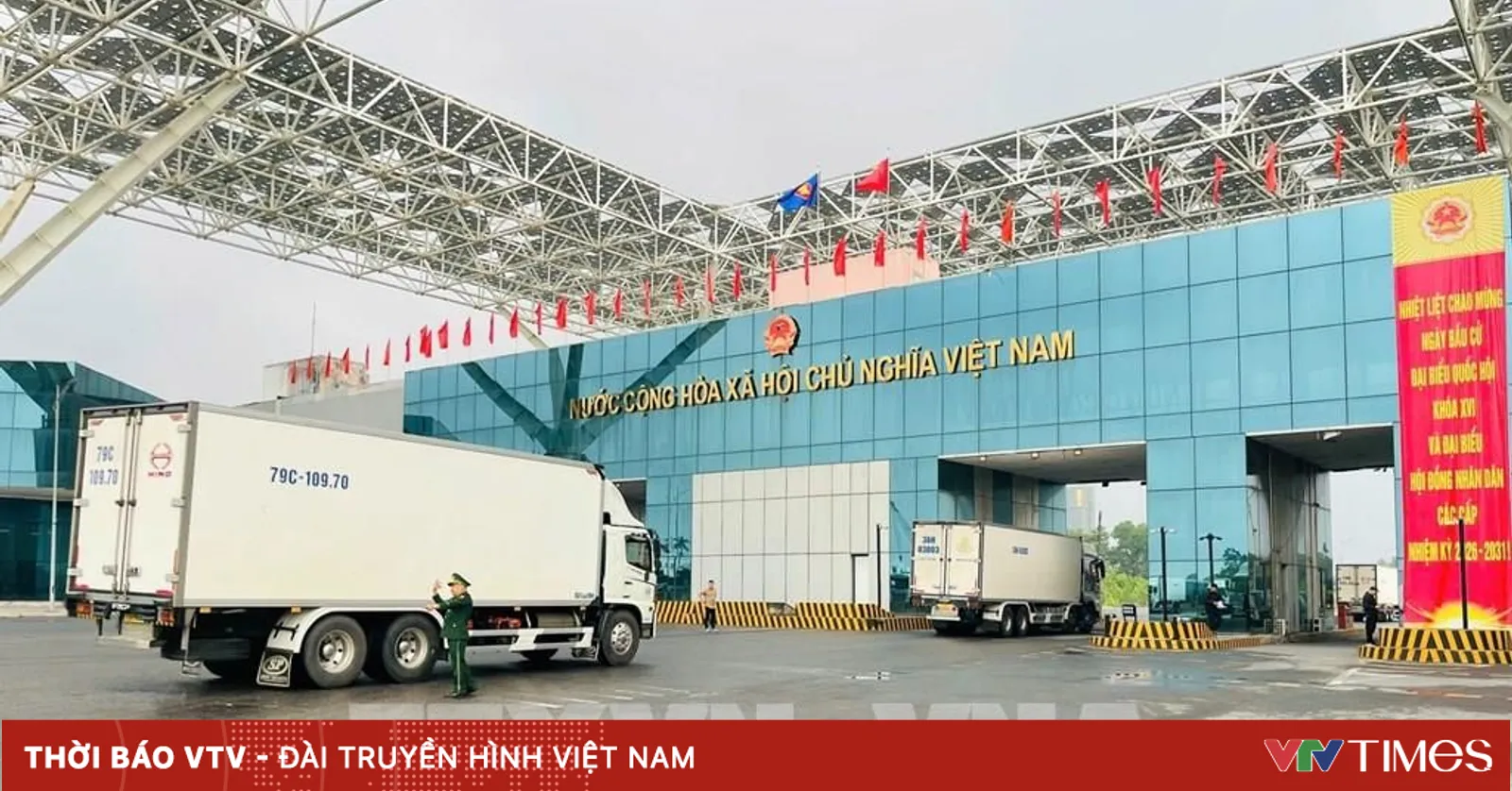 Cửa khẩu Móng Cái tăng thu 68%: Bước ngoặt của thương mại biên giới