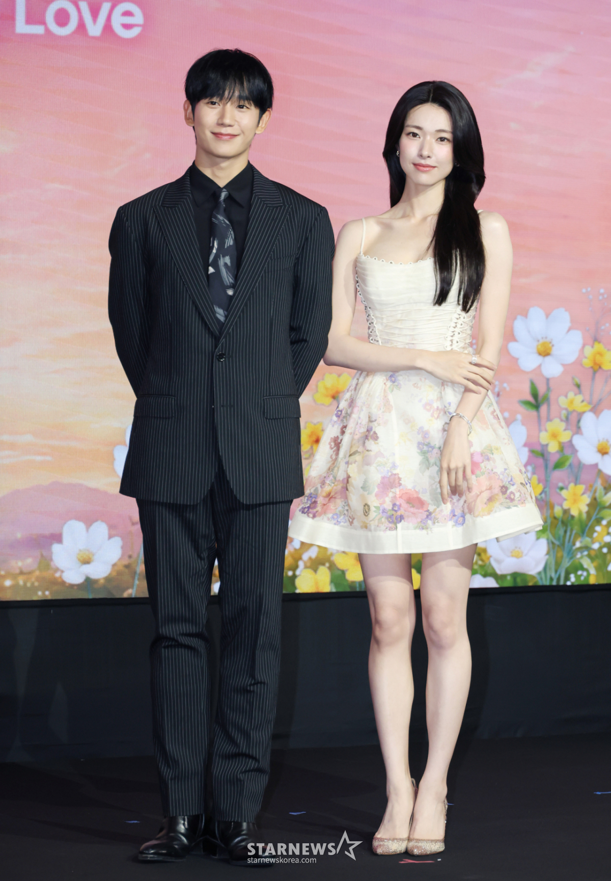 Jung Hae In lột xác ngọt ngào trong ‘Kẹo ngọt tình yêu’