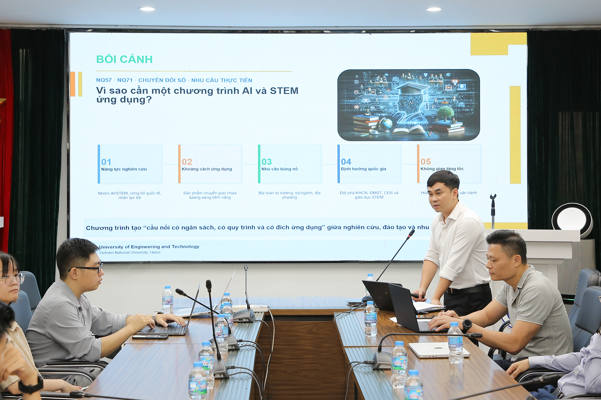 Sinh viên AI biến bài học thành giải pháp thông minh