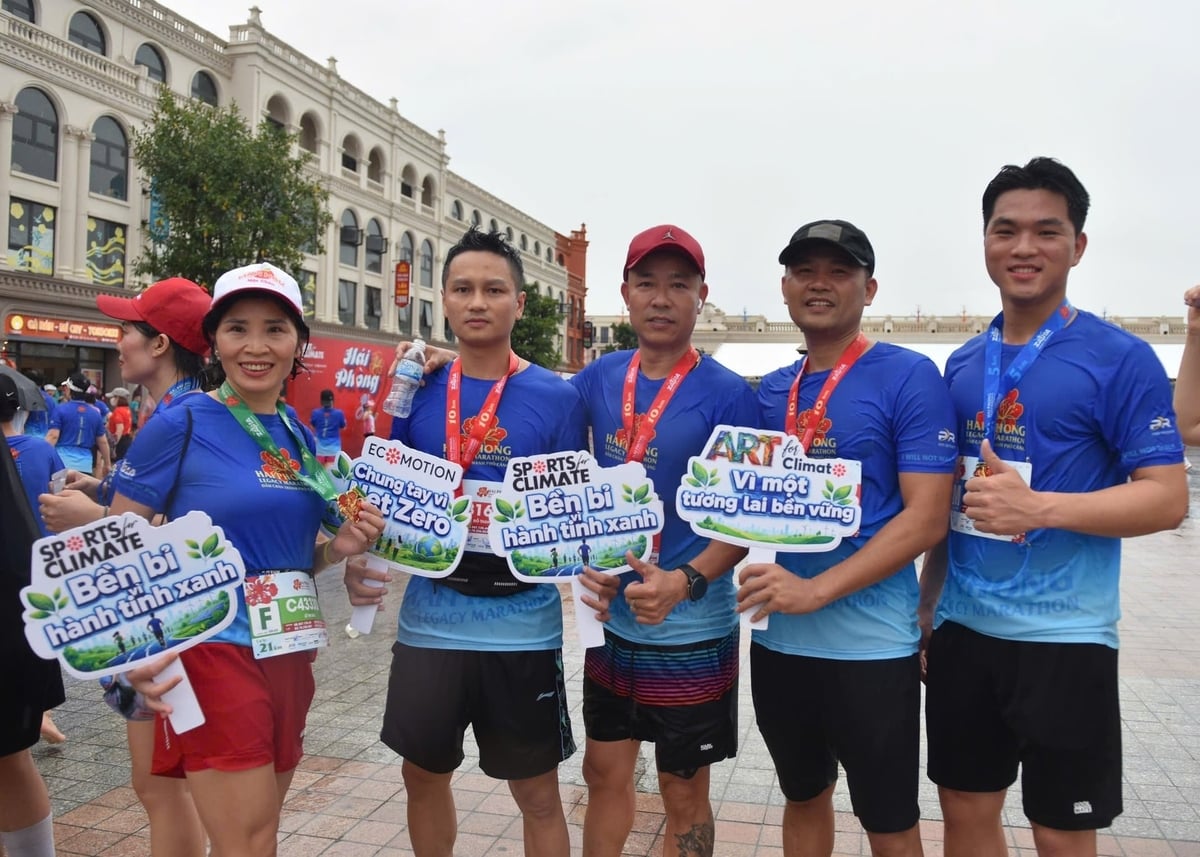 So sánh hai giải nửa marathon lớn nhất: Chọn đường chạy nào cho bạn?