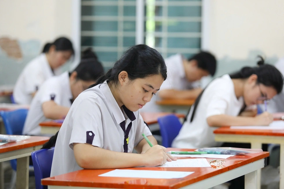 Từ gian lận thi cử đến nền tảng giáo dục chân thật