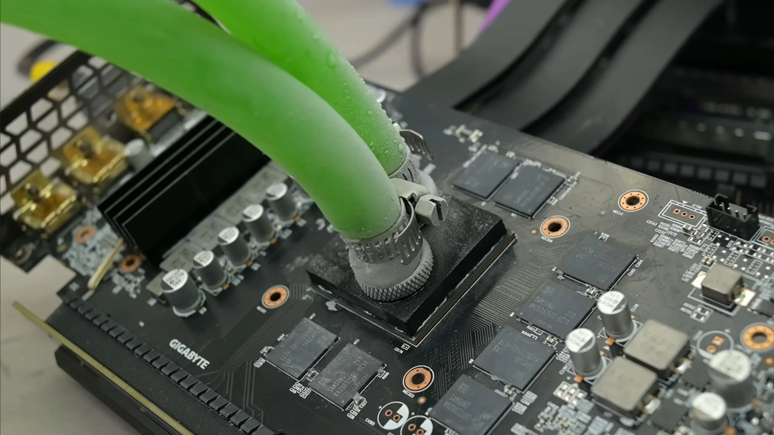 Direct-to-Die GPU Water Cooling: What Works and What Breaks