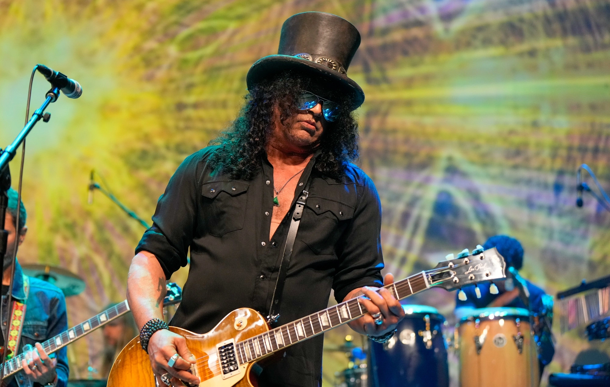 Slash Confirms Guns N' Roses New Album Is Underway