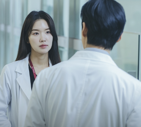Những bí mật gia đình bị hé lộ trong The Husband