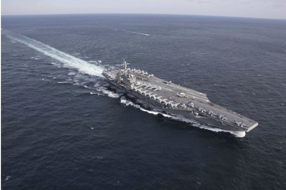 Cuộc khủng hoảng tinh thần trên tàu sân bay USS Abraham Lincoln
