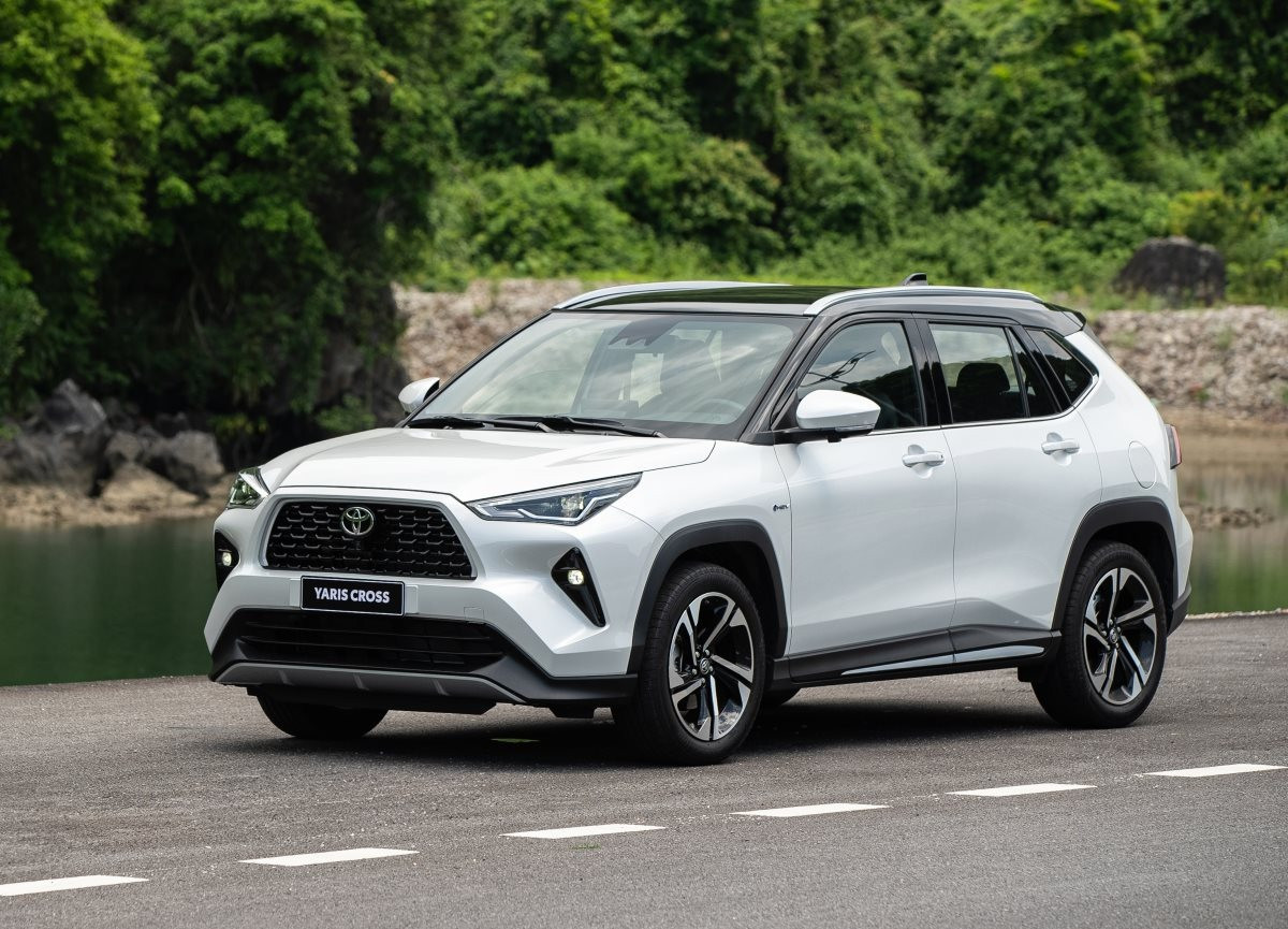 SUV cỡ B giảm giá tháng 8: nên xuống tiền hay chờ?