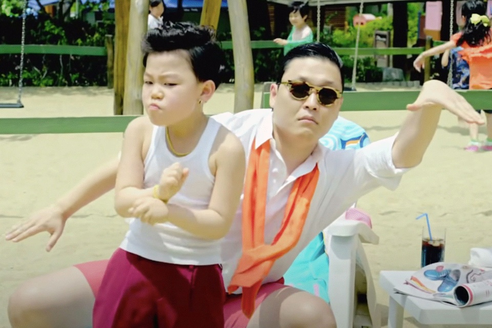 Từ sao nhí Gangnam Style đến ca sĩ Trot: Hành trình rẽ ngoặt của Hwang Min Woo
